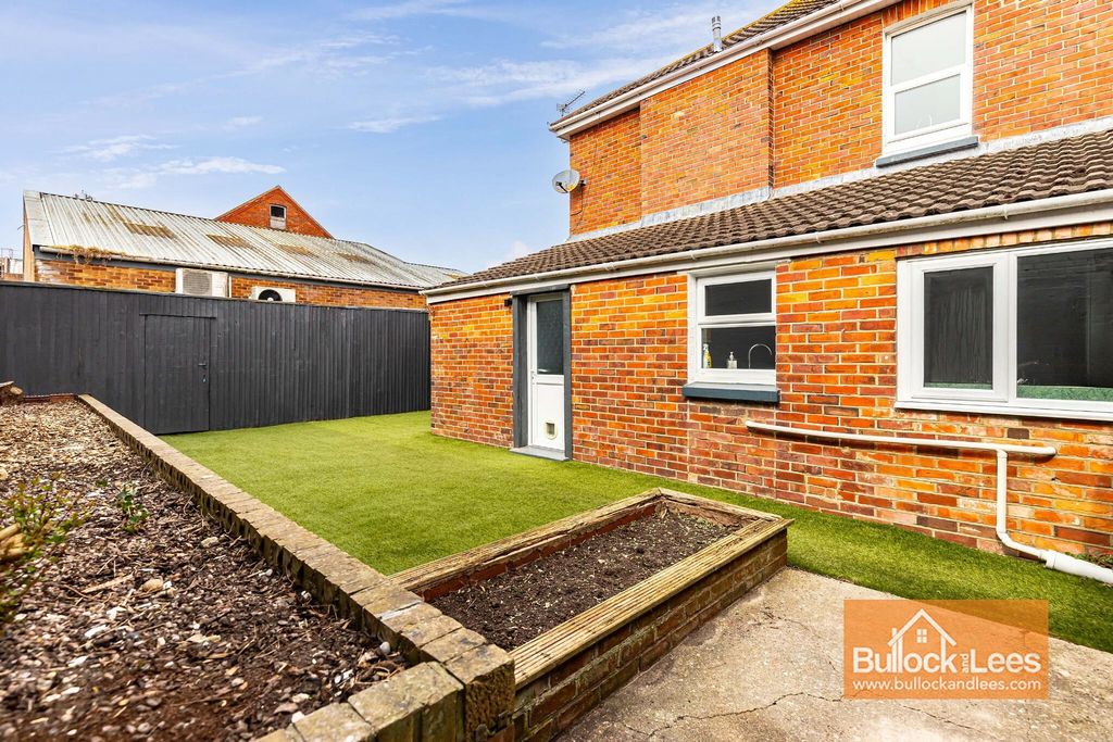 Property photo 3 of 21