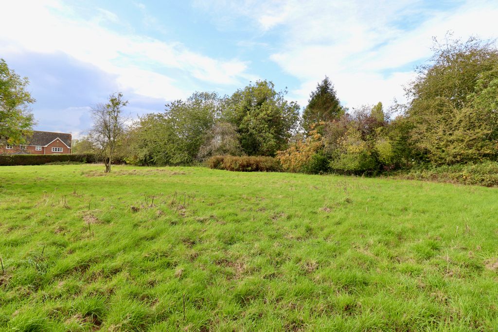 Property photo 3 of 15 Img_8929