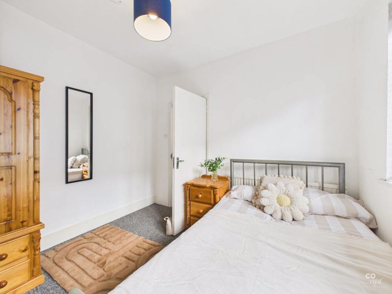 Property photo 3 of 11 Photo 13