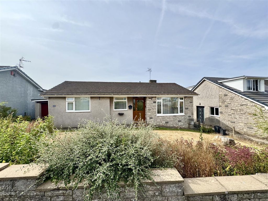 Property photo 1 of 17 Front Elevation