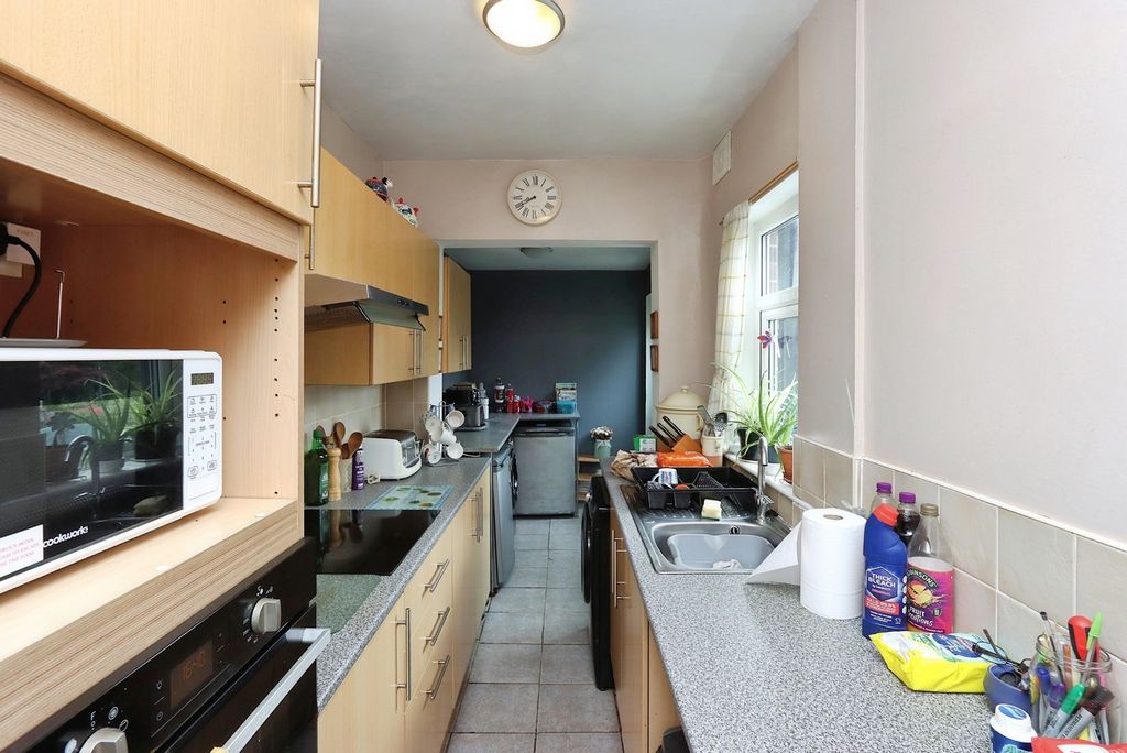 Property photo 3 of 17 Photo