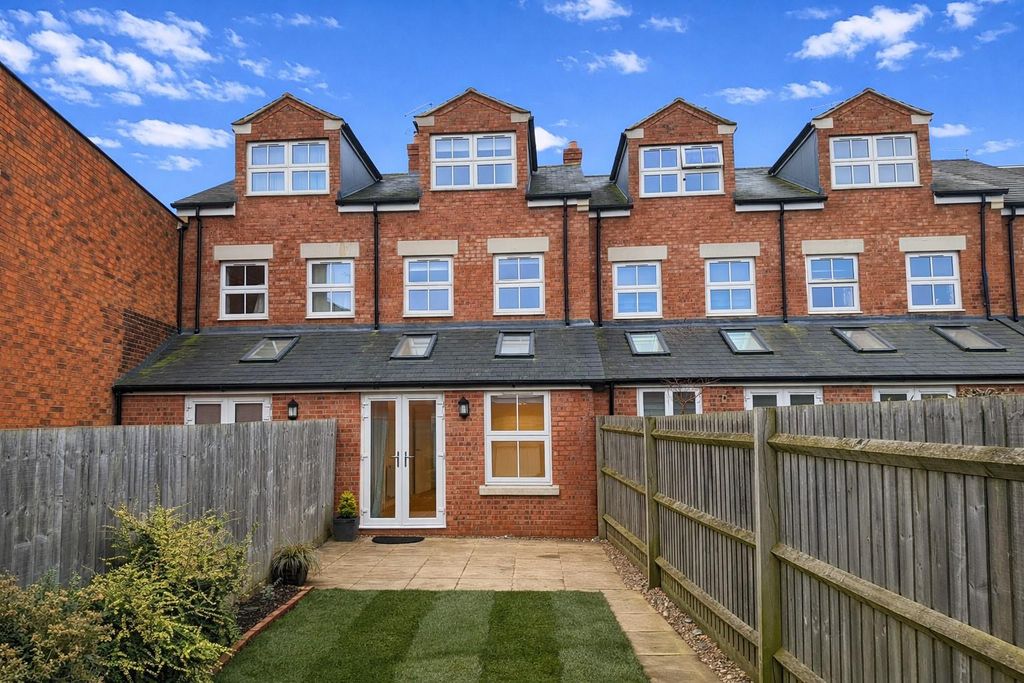 Property photo 1 of 14 0233Rear House.Jpeg