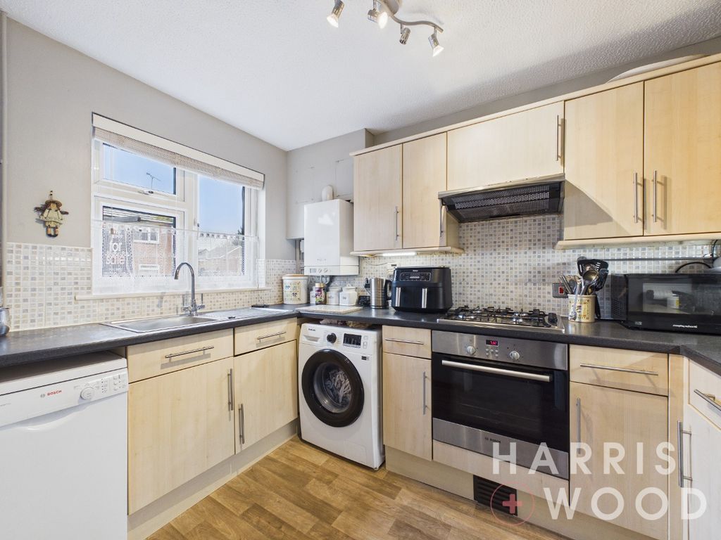 Property photo 2 of 17 4899994