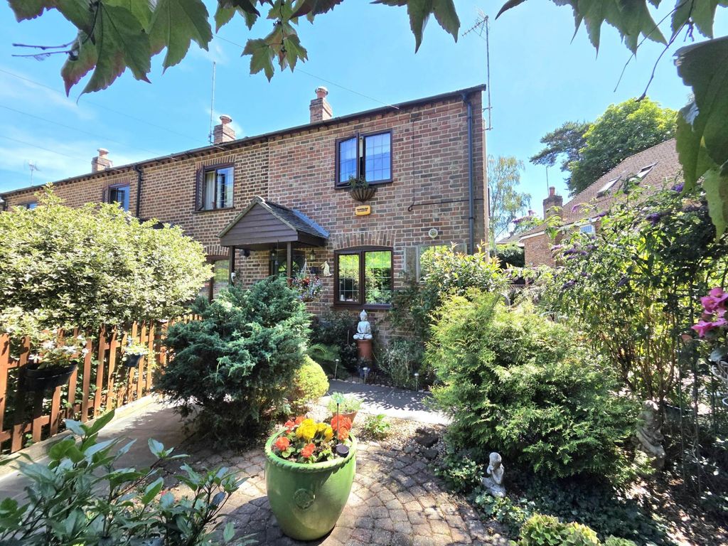 Property photo 1 of 27