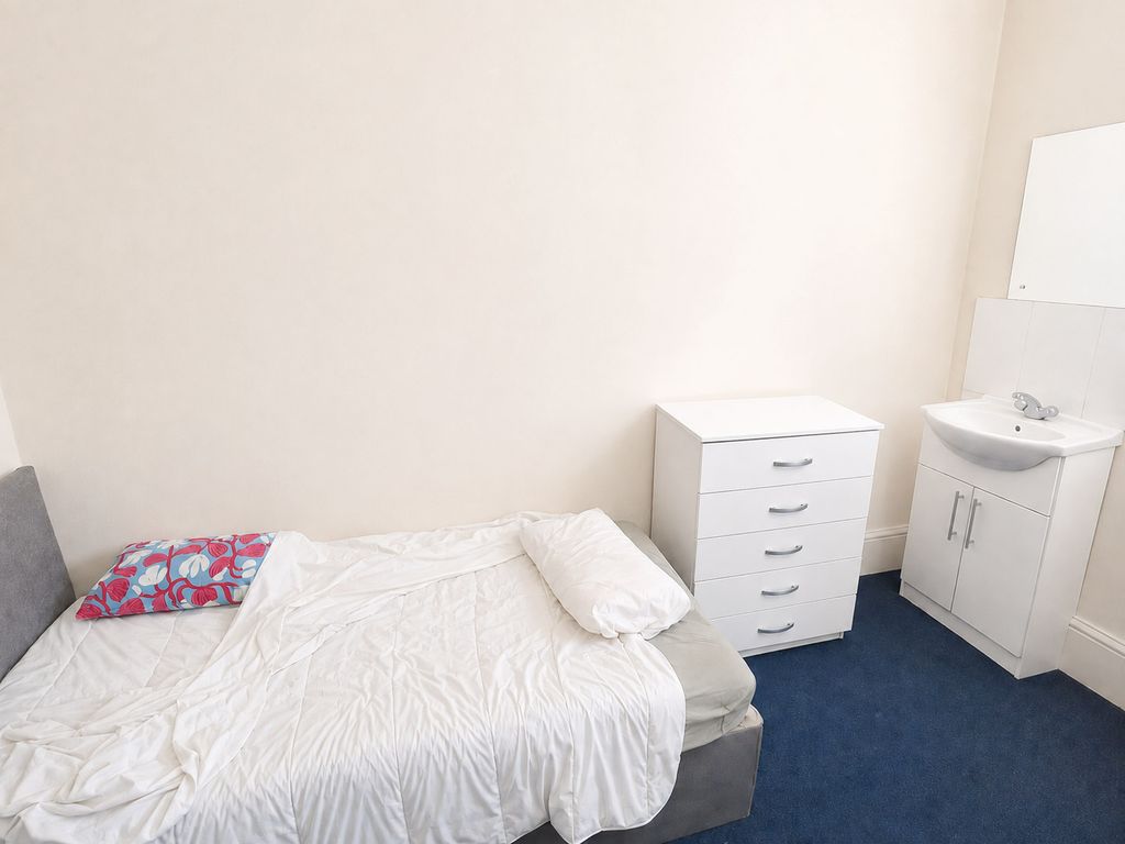 Property photo 3 of 3