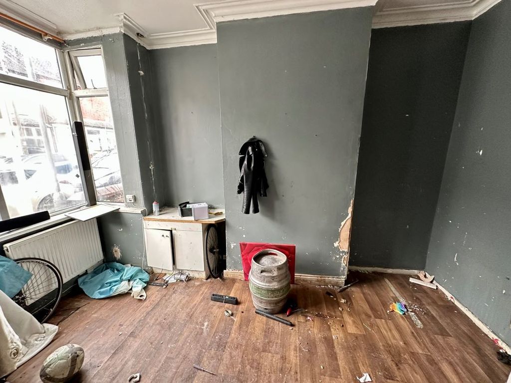 Property photo 3 of 8 Image 3