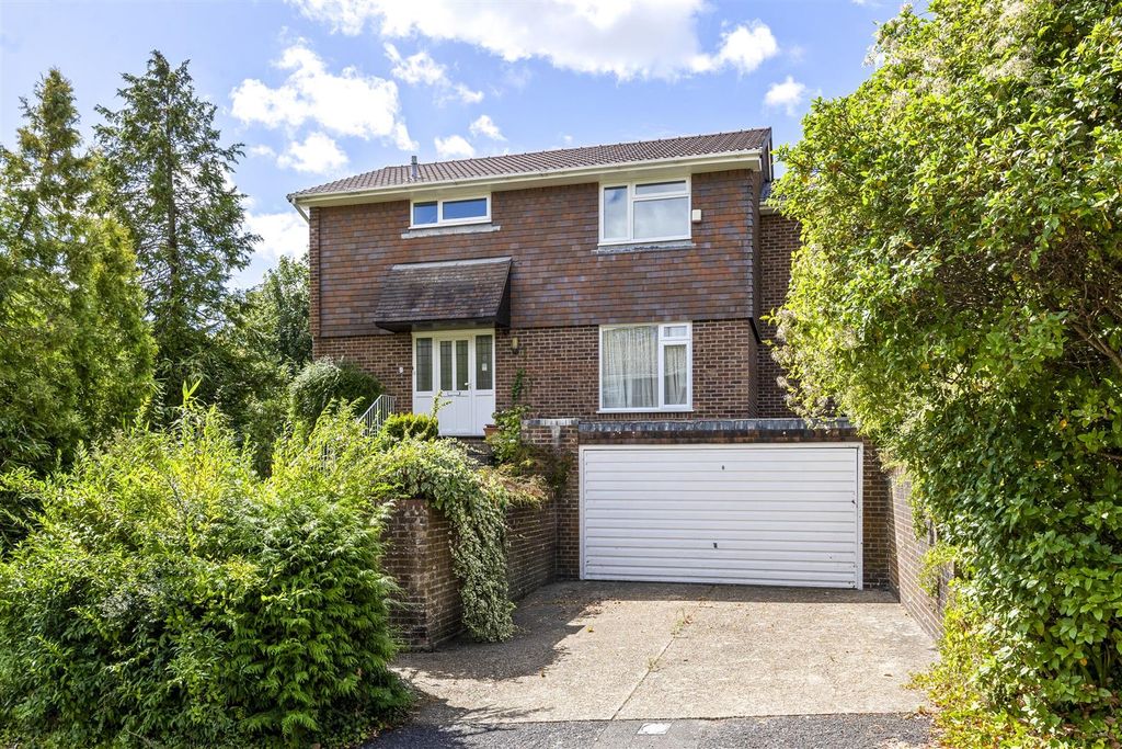 Property photo 1 of 22