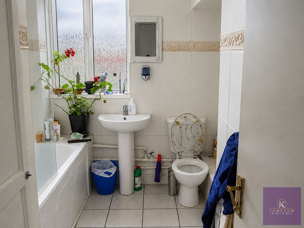 Property photo 3 of 4 Photo 1