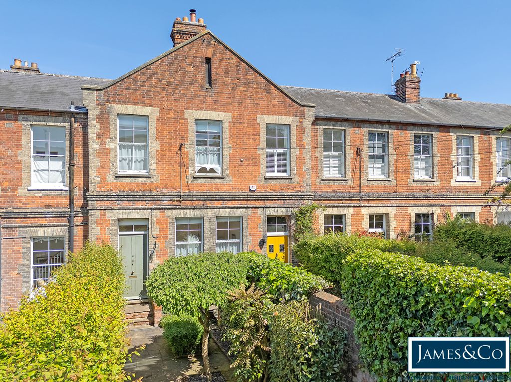 Property photo 1 of 17 45Theclosec