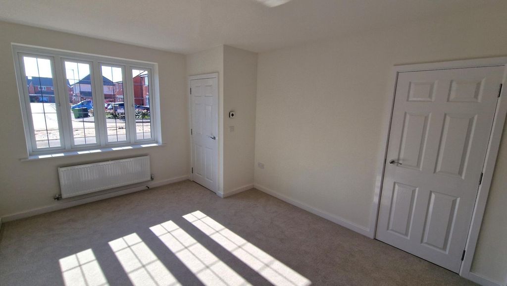 Property photo 3 of 46 Living Room
