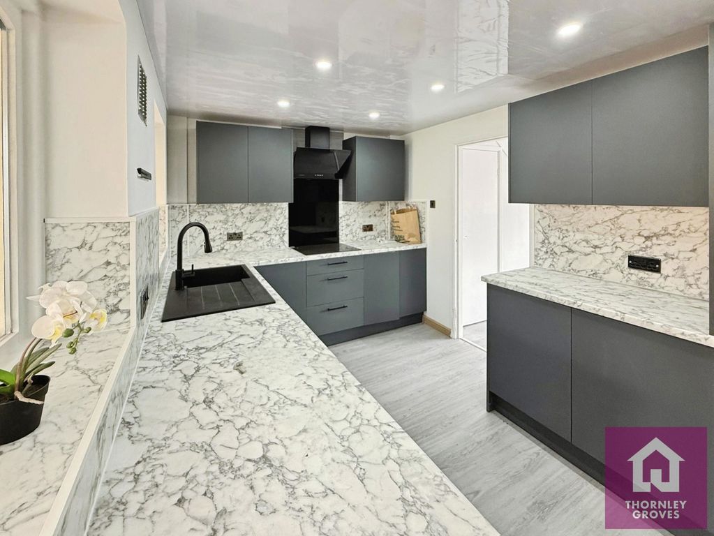 Property photo 2 of 18 Pbox-Img.Jpg