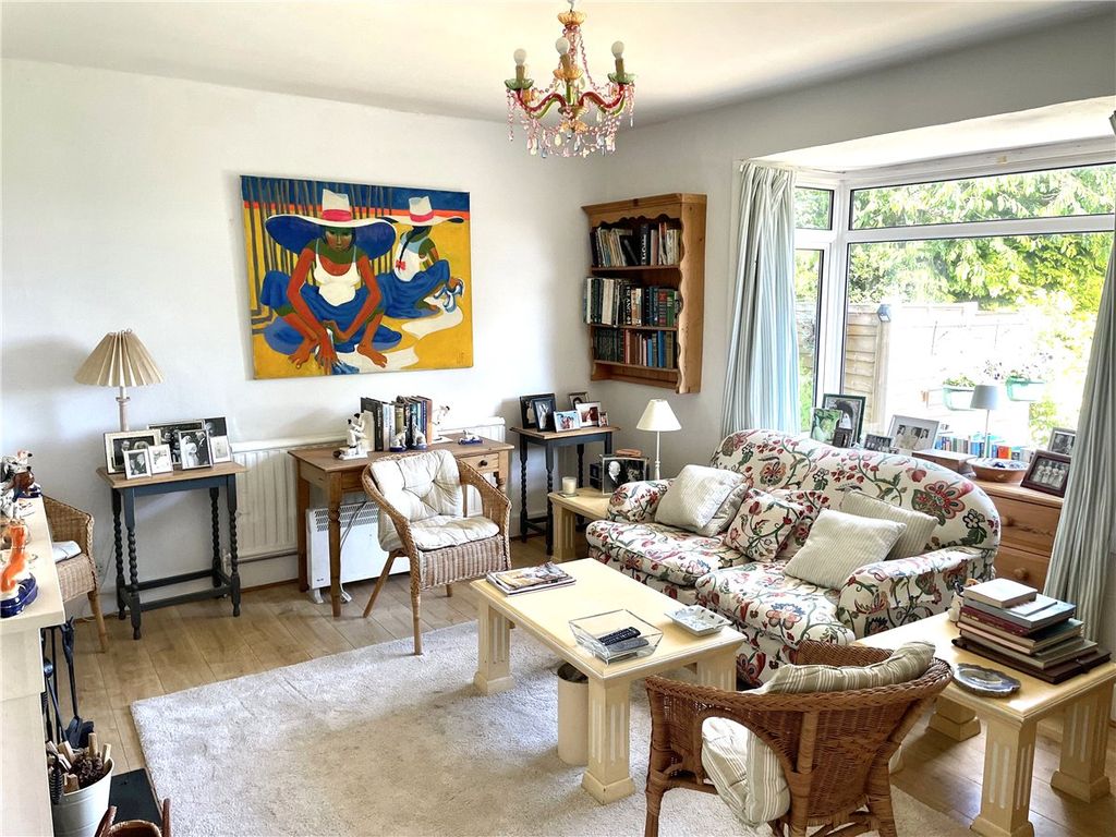 Property photo 3 of 21 Sitting Room