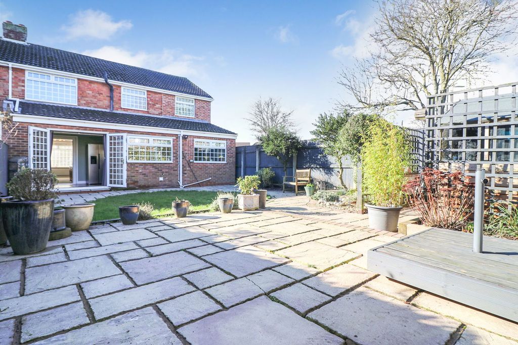 Property photo 2 of 37