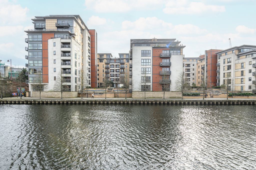 Property photo 1 of 9 _D782543-43