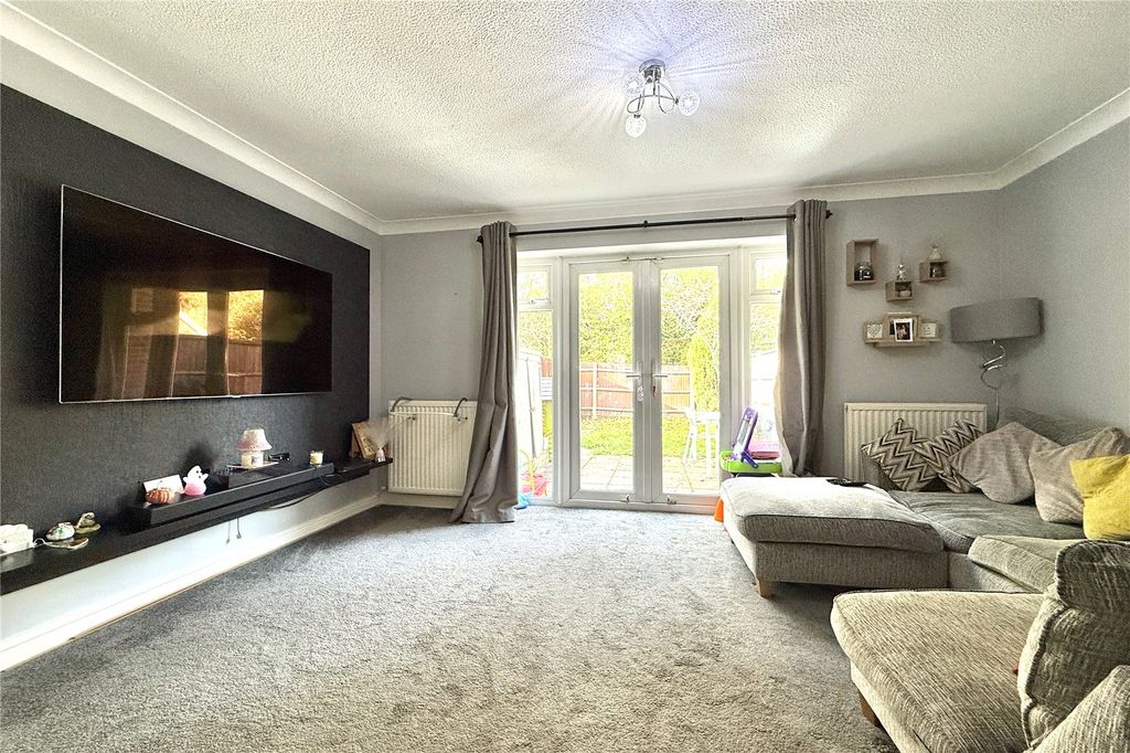 Property photo 3 of 9 Picture No. 02