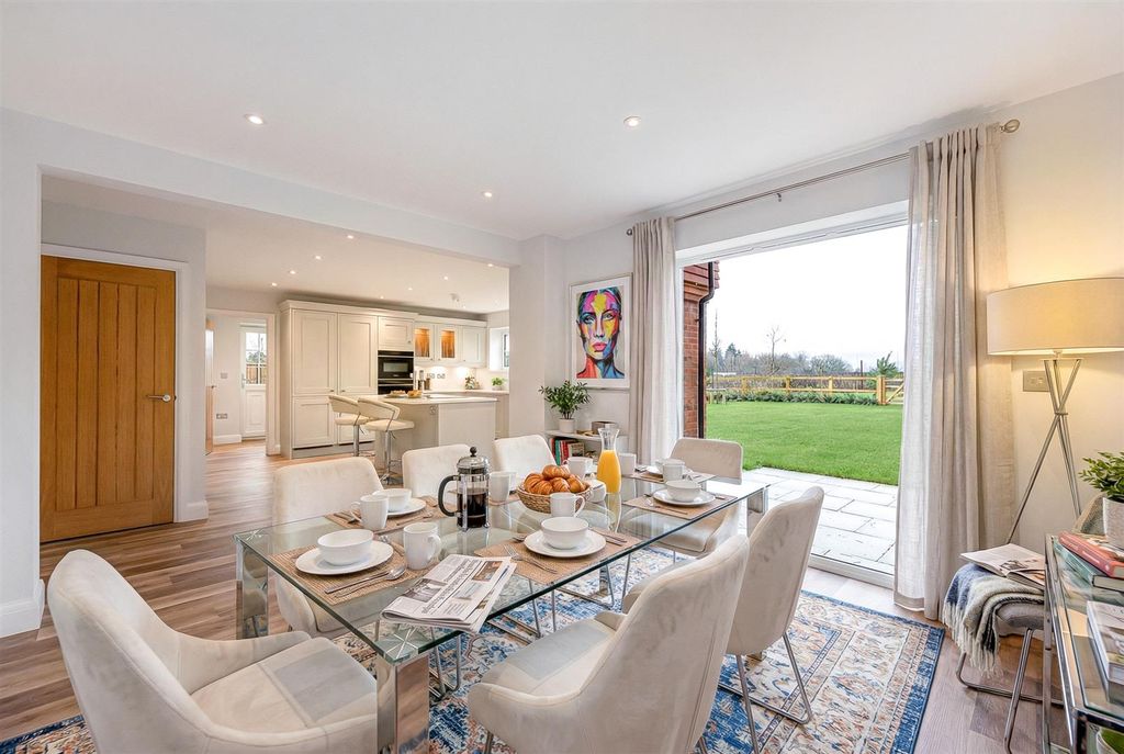 Property photo 2 of 7 Plot 3 Dayroom.Jpg