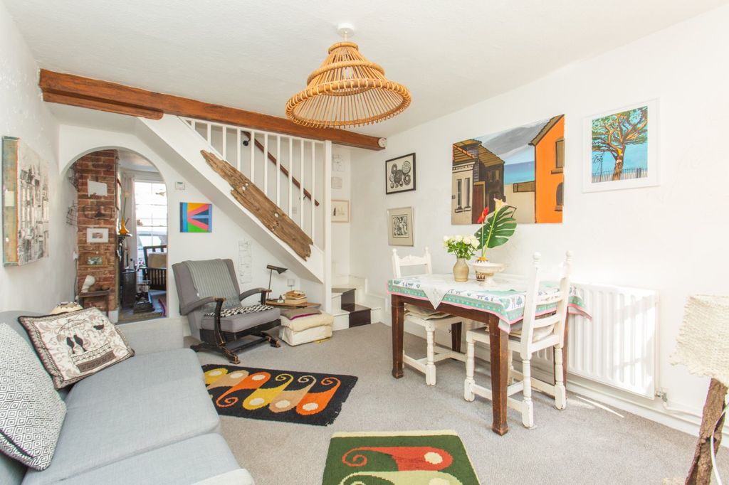 Property photo 2 of 16 Picture 2