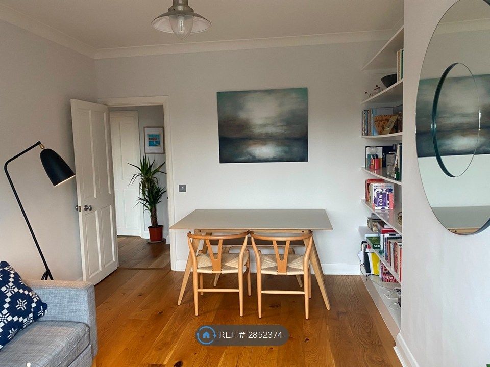 Property photo 2 of 7 Living Room