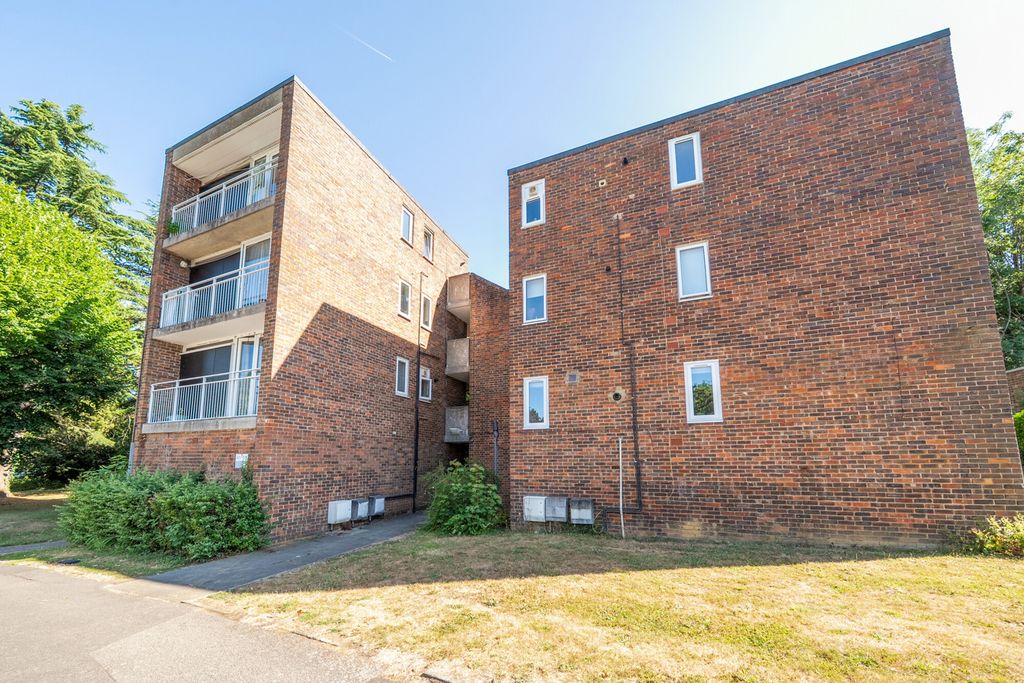 Property photo 1 of 17 1317148-17-68665E...