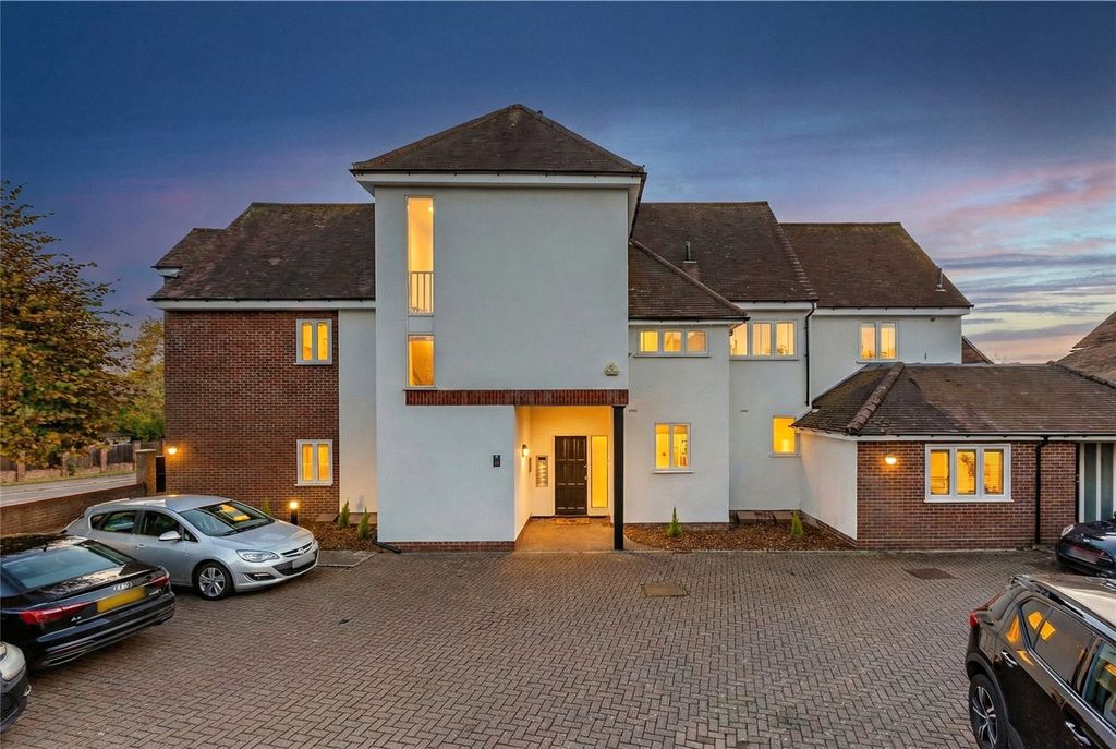 Property photo 1 of 15 Twilight Edit