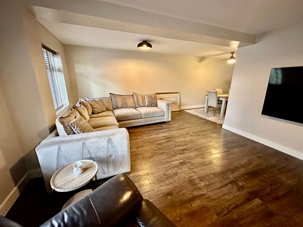 Property photo 2 of 36 Img_7336