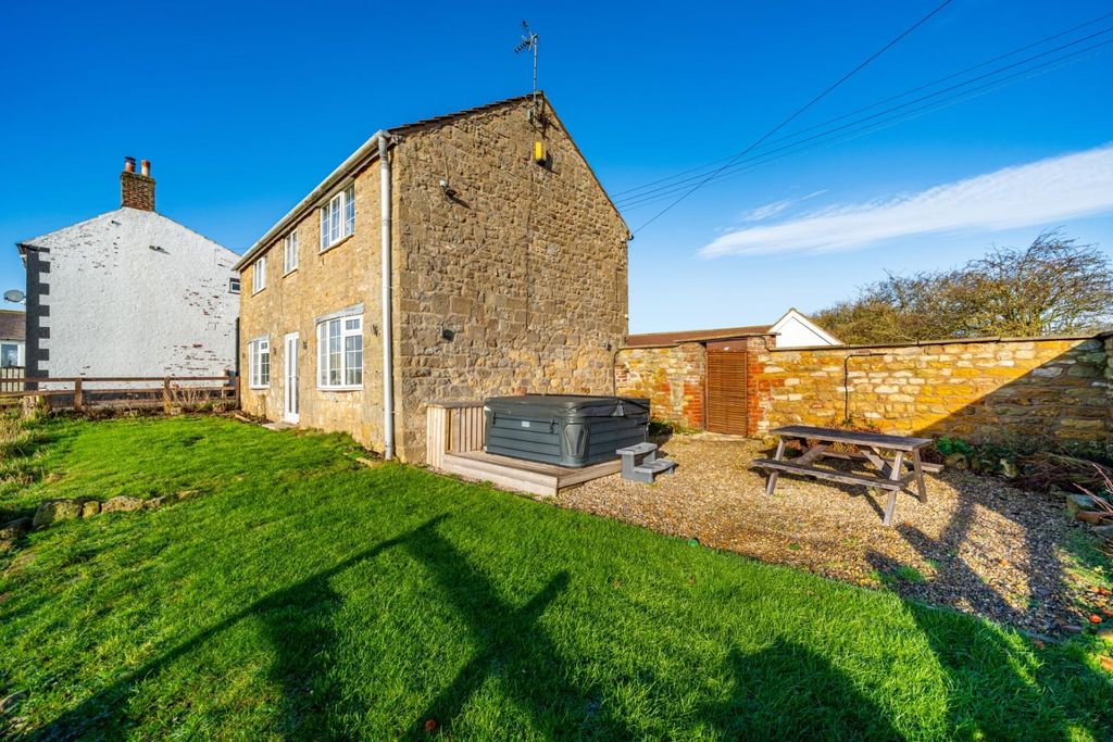 Additional image 16 of 6 bed detached house for saleScarborough Road, Filey YO14