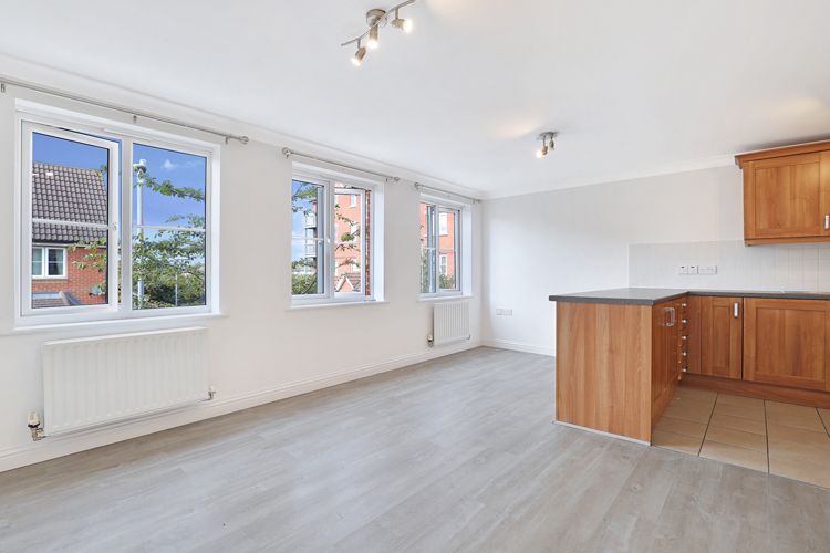 Property photo 2 of 9