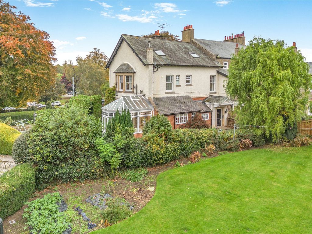 Property photo 1 of 32 Picture 1