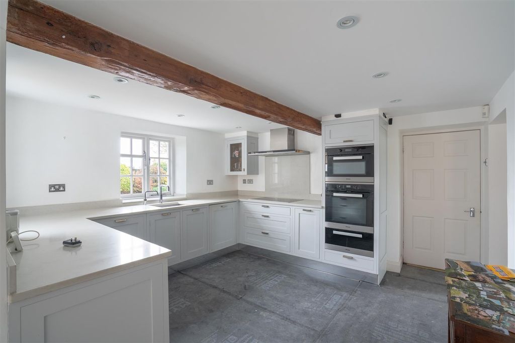 Property photo 2 of 12 _A7R2999-Hdr.Jpg