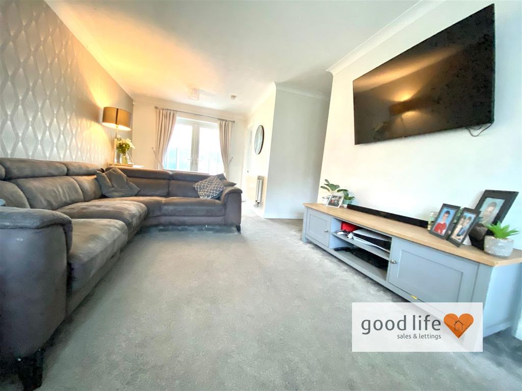 Property photo 2 of 17 20260116_112028128_Ios5Cricklewood.Jpg