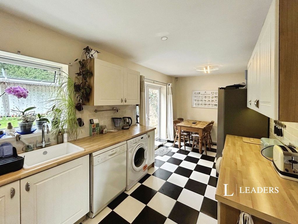 Property photo 3 of 13 Pbox-Img.Jpg