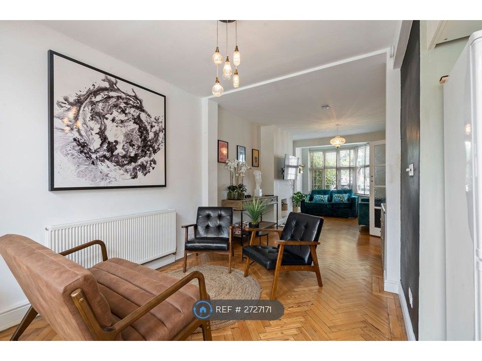 Property photo 1 of 35