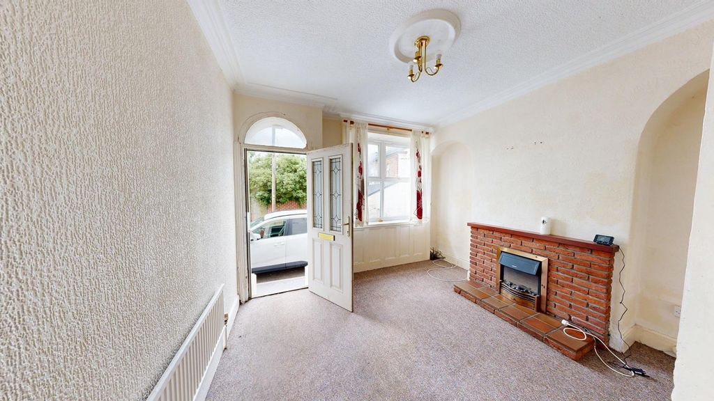 Property photo 3 of 12 3.Jpg