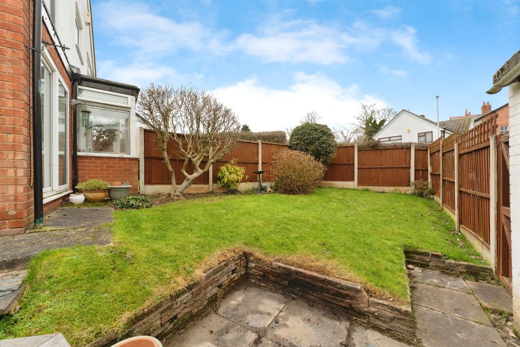 Property photo 2 of 20