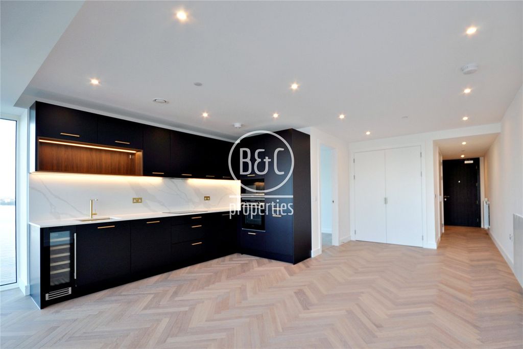 Property photo 2 of 9 Picture No. 10