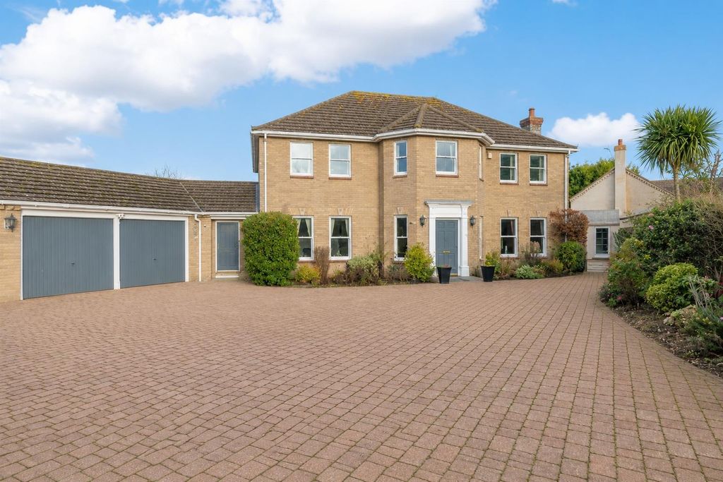 Property photo 1 of 14