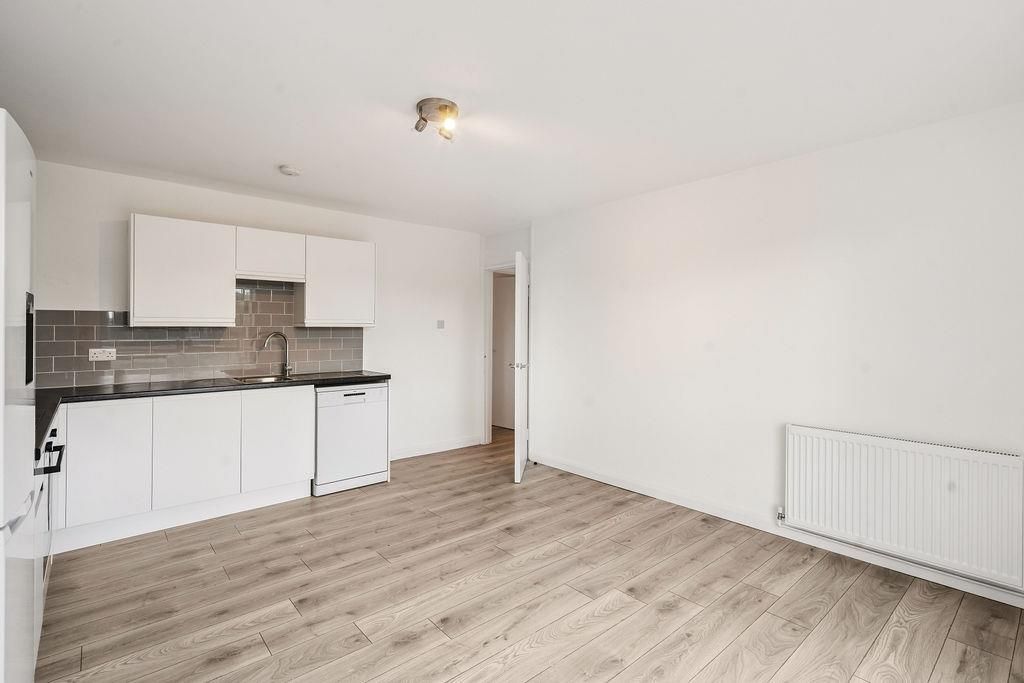 Property photo 3 of 13 Ws204154-03.Jpg