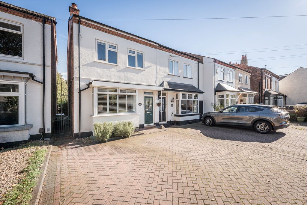 Property photo 2 of 46