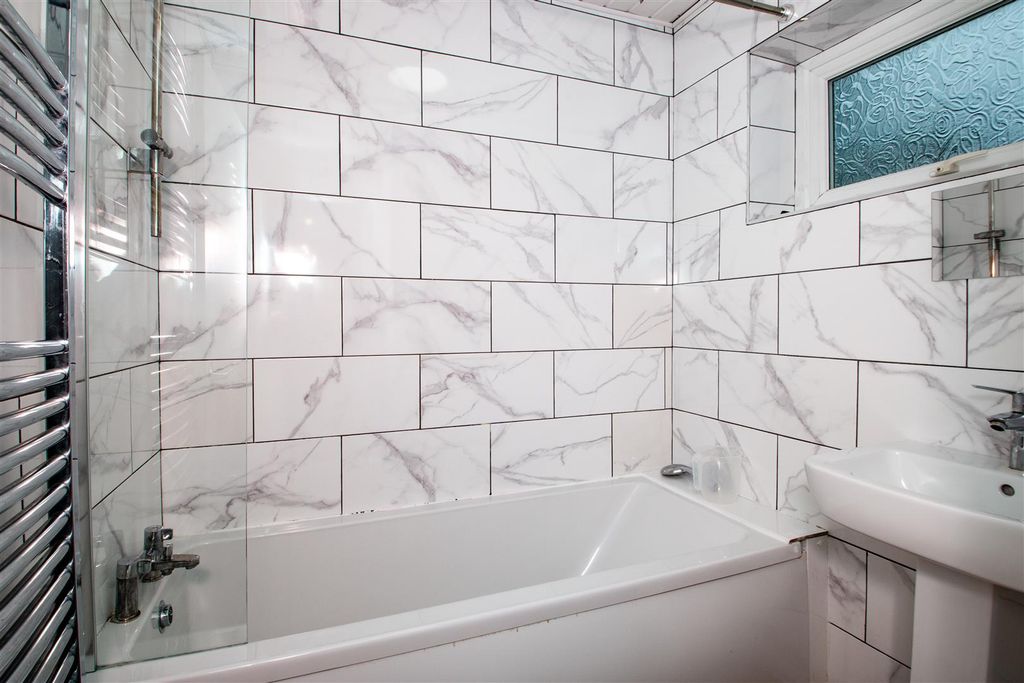 Property photo 3 of 15 108Buck_1.Jpg