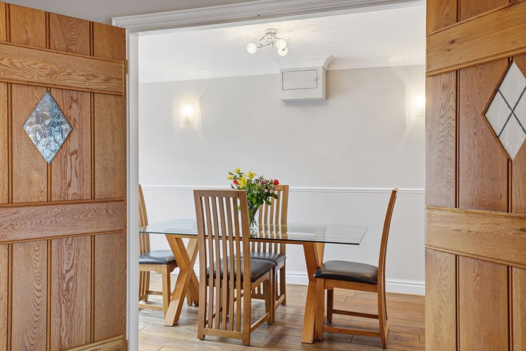 Property photo 2 of 20 5356762