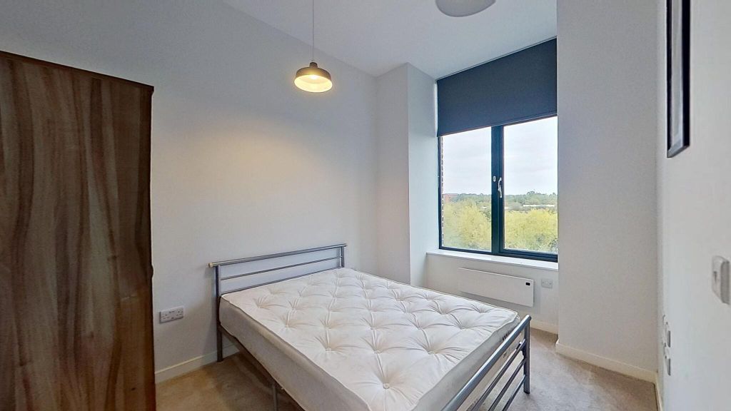 Property photo 3 of 15 Bedroom