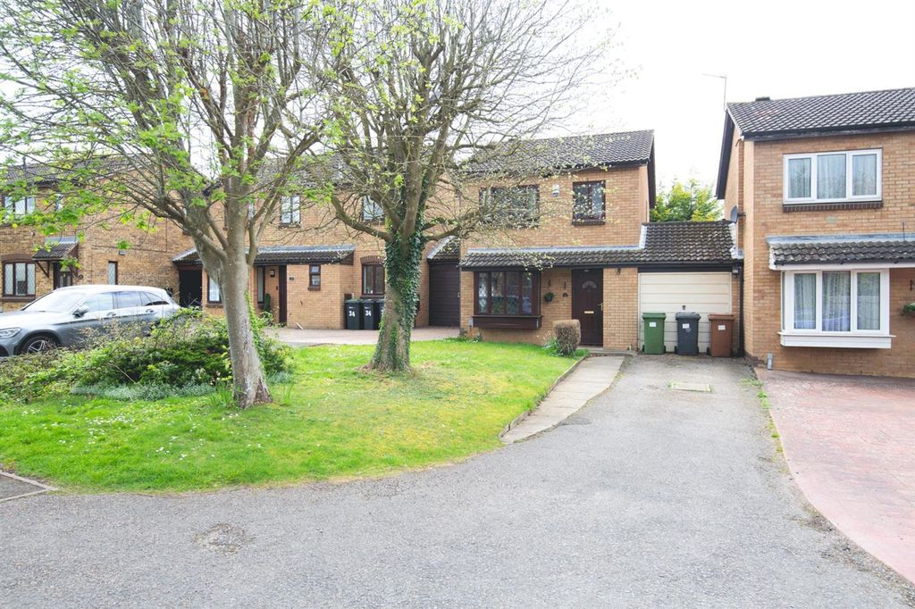 Property photo 2 of 16