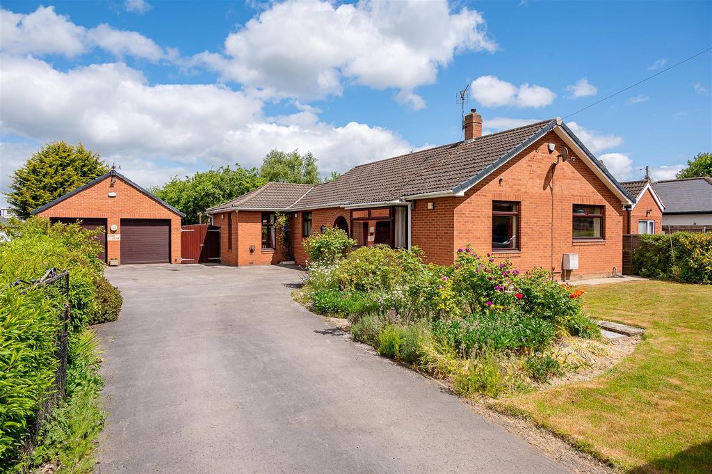Property photo 1 of 23