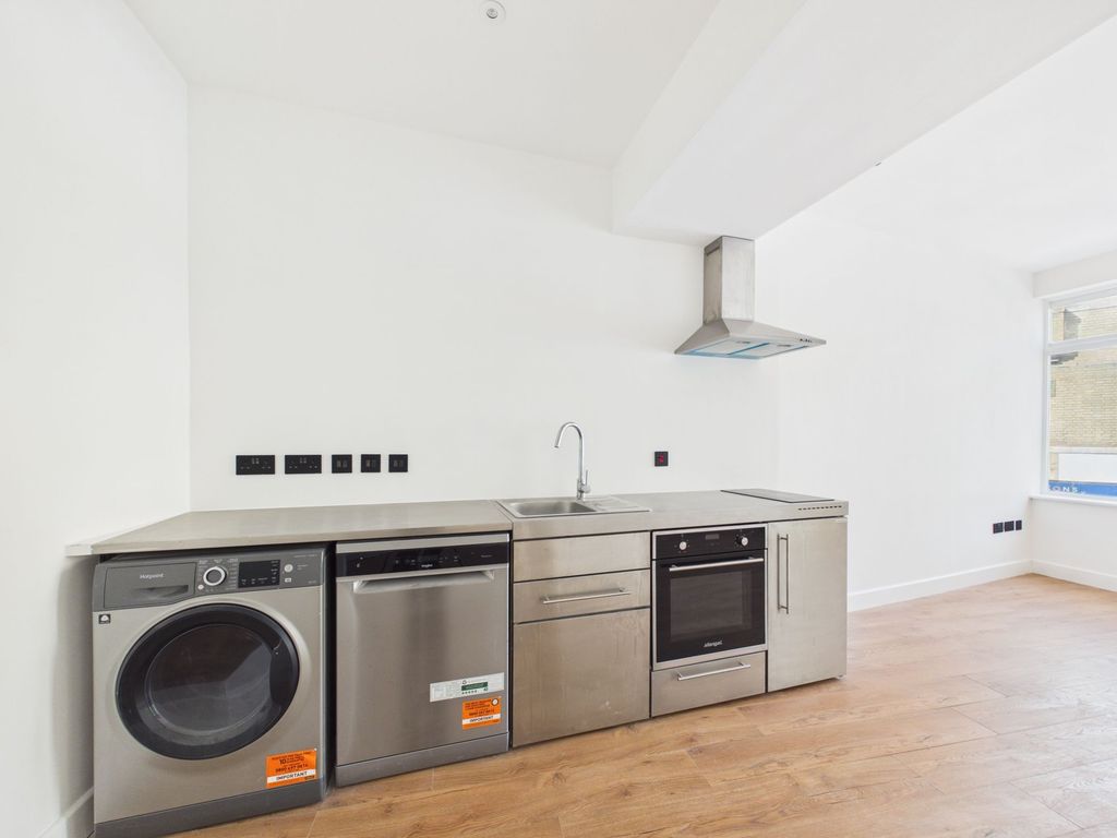 Property photo 3 of 6 Open Plan Kitchen