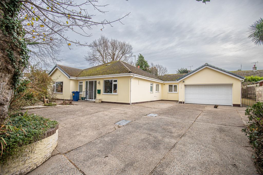 Property photo 1 of 38