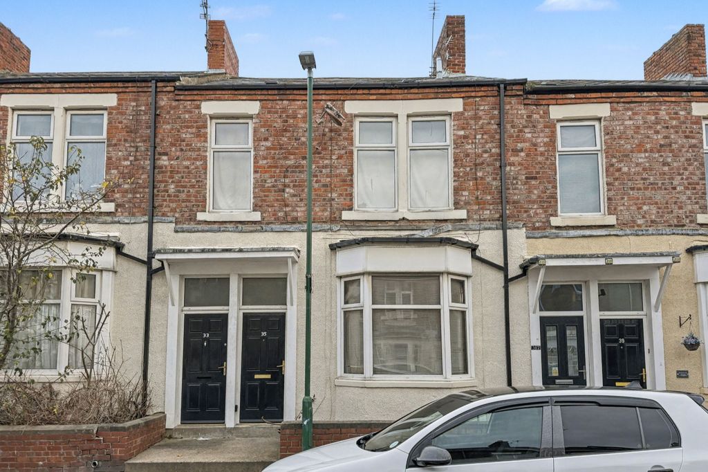 Property photo 1 of 13 35 Selbourne Street, South Shields, Ne33 2Tb