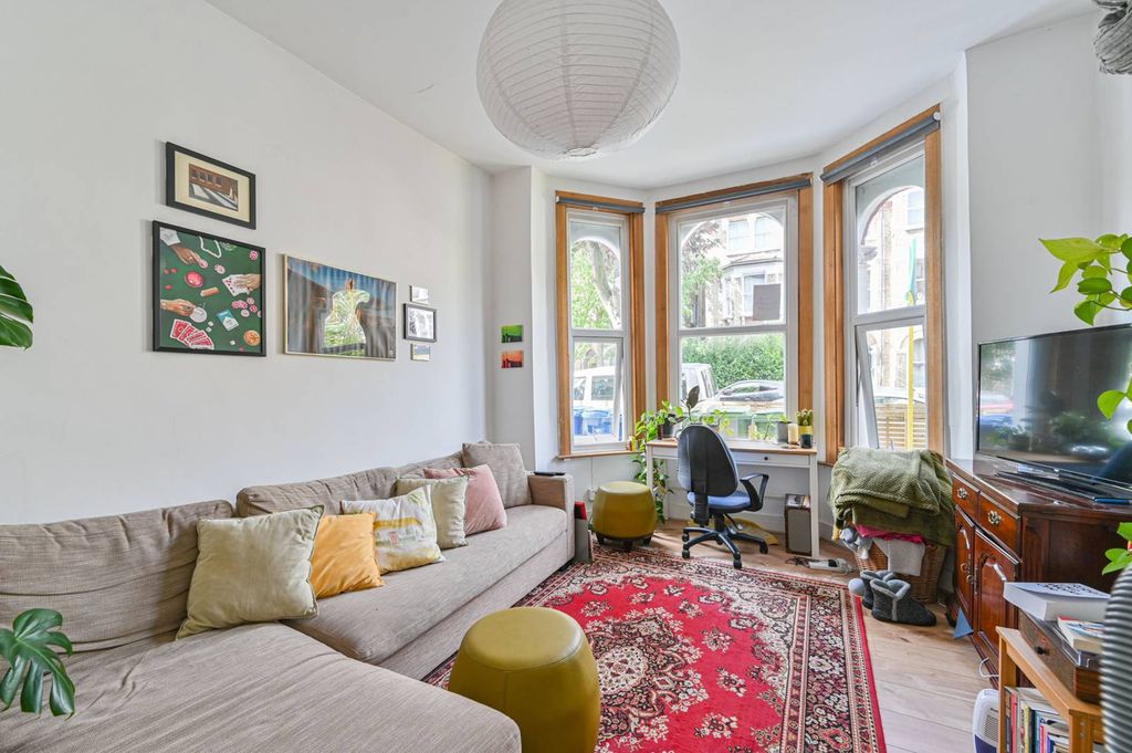 Property photo 2 of 6