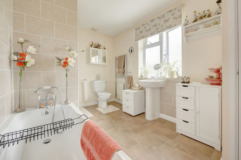 Additional image 33 of 5 bed detached house for saleHawthylands Road, Hailsham BN27