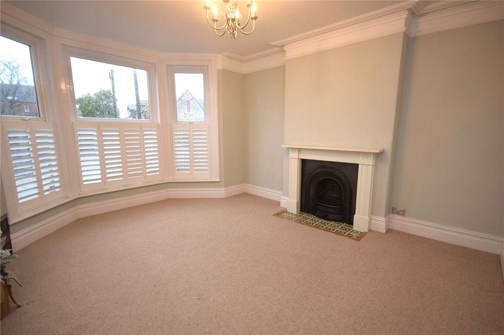 Property photo 3 of 23 Picture No. 28