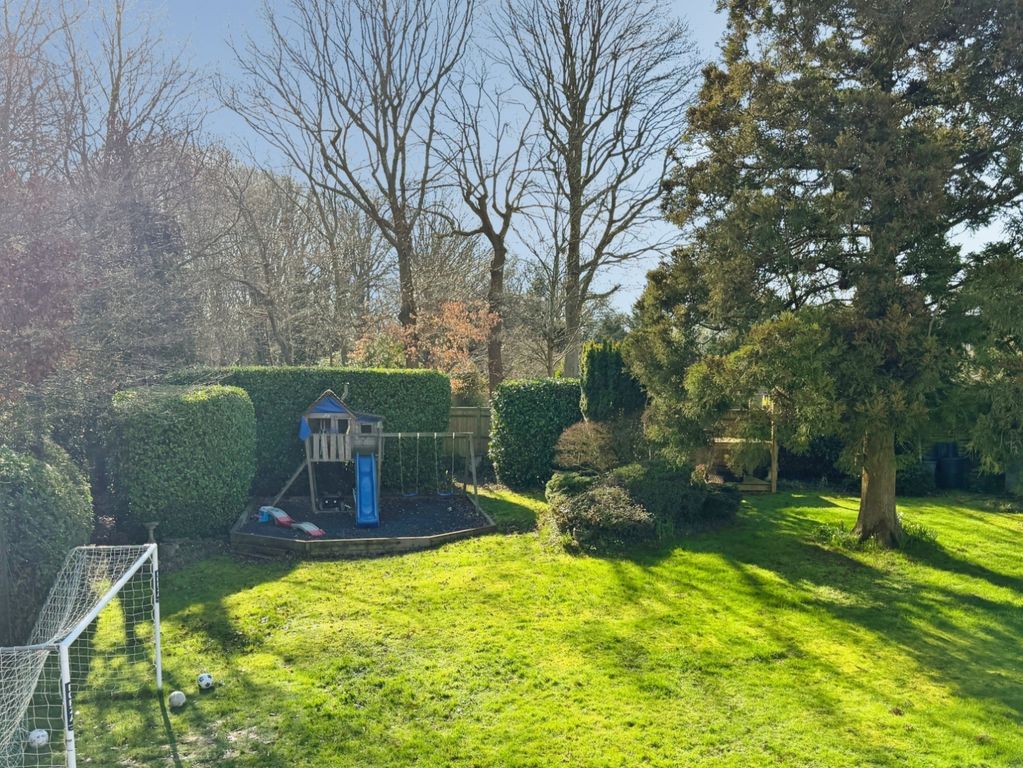 Property photo 2 of 21